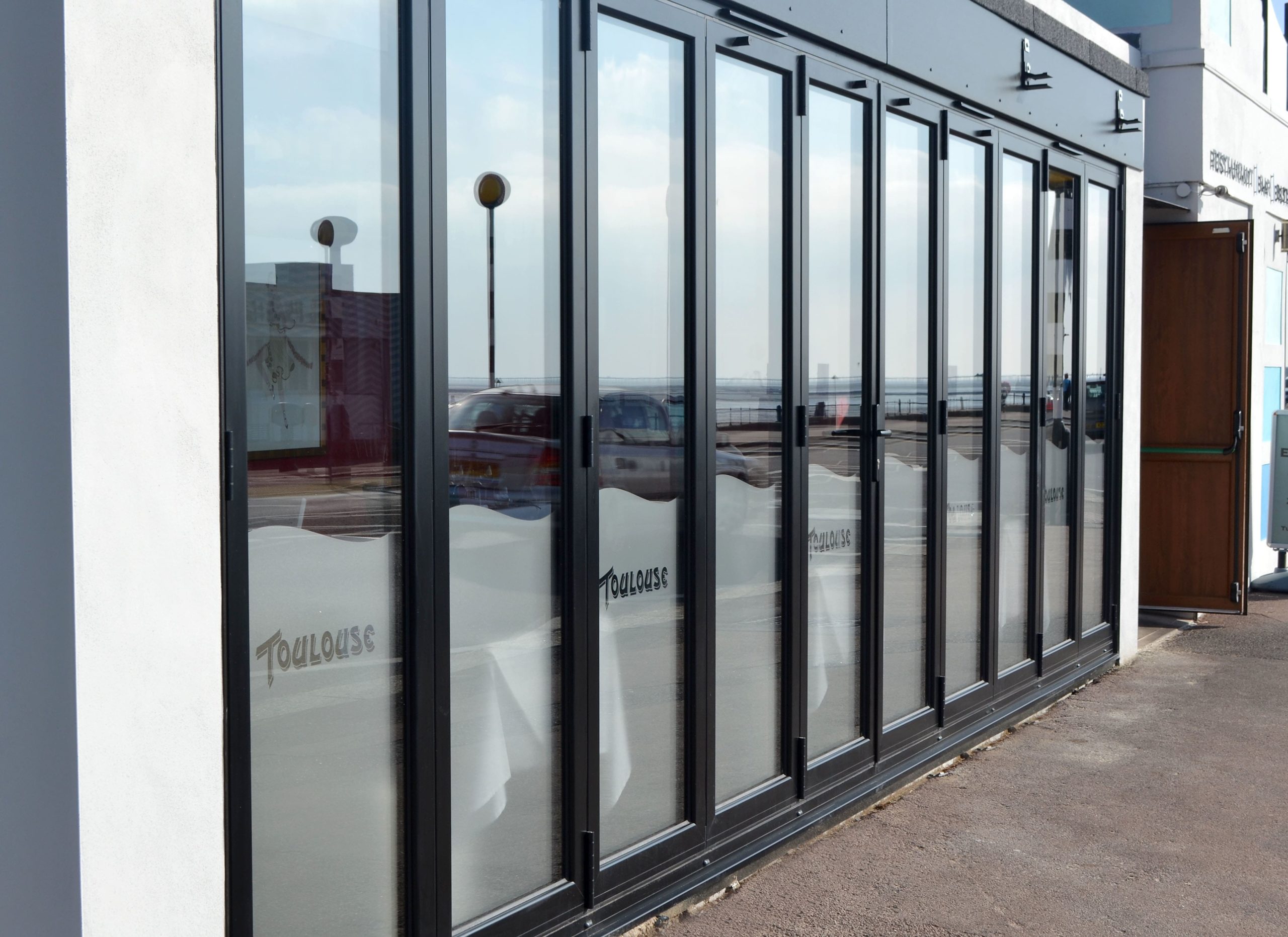 Aluminium Bifold Door Hardware Suppliers