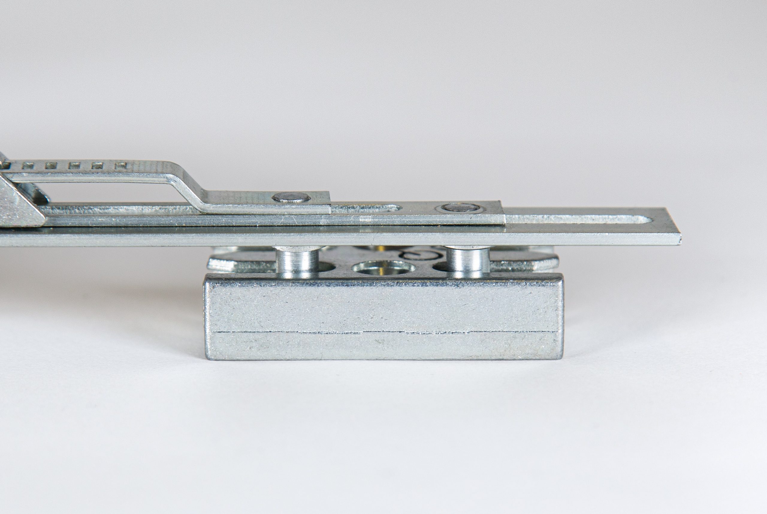 security-window-espagnolette