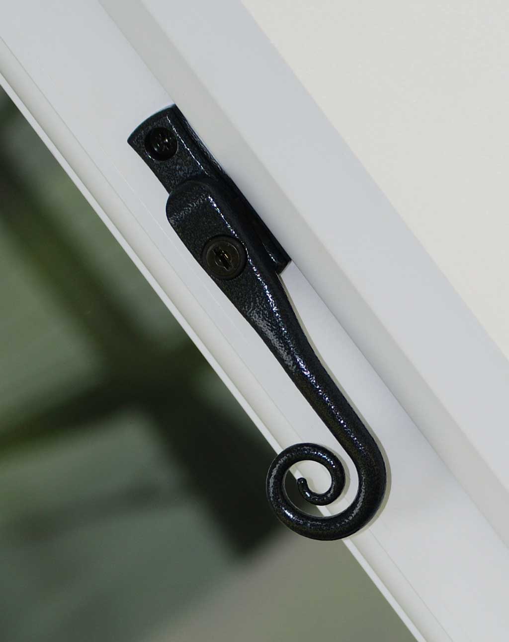 greenteQ Monkey Tail Window Furniture